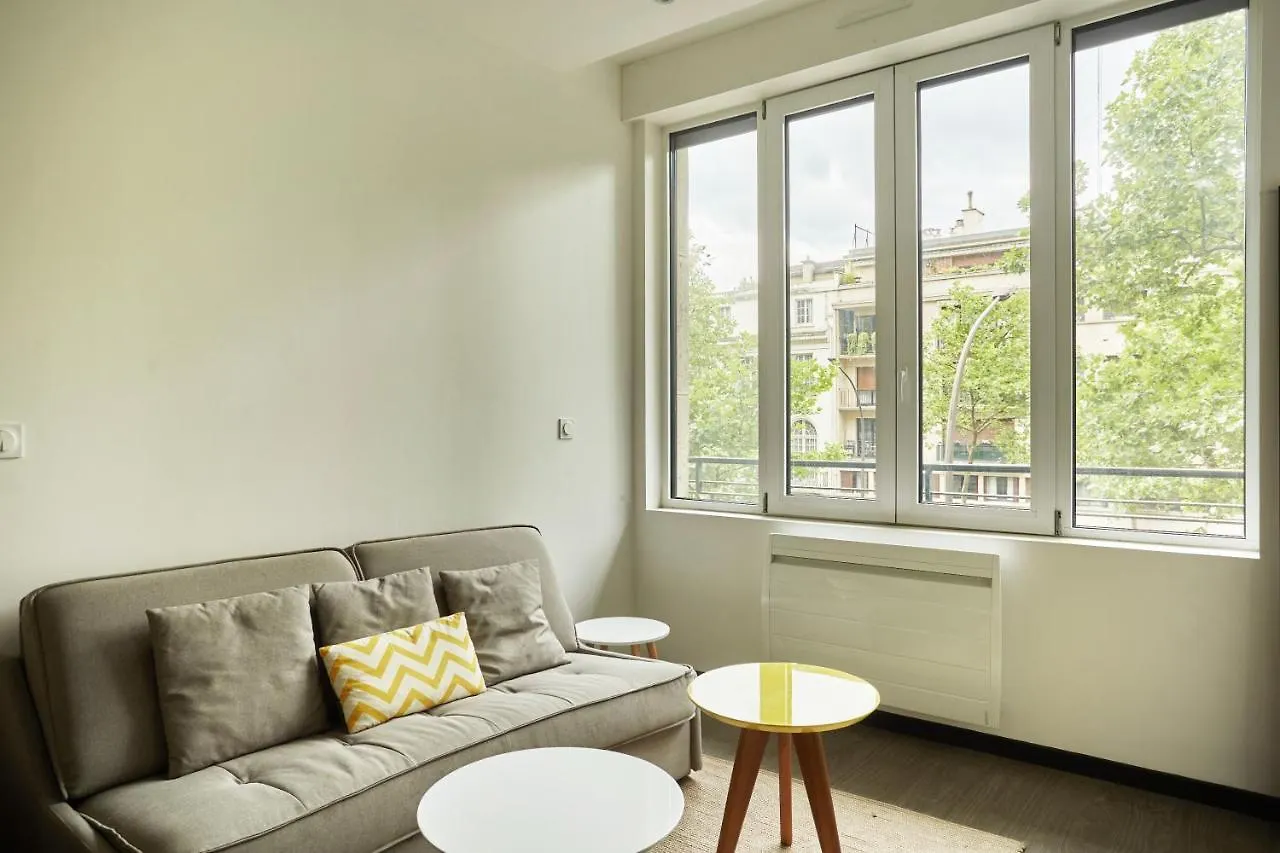 Apartment Passy Trocadero By Studio Prestige París